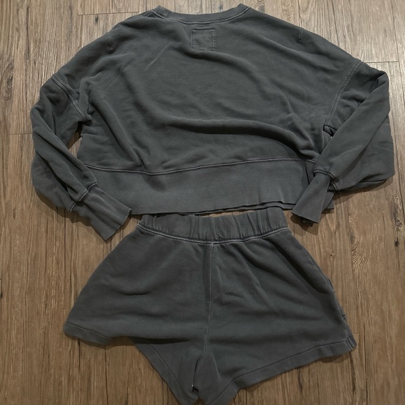 aerie Washed Charcoal Cropped Sweatshirt - Dark Gray - Picture 2 of 2